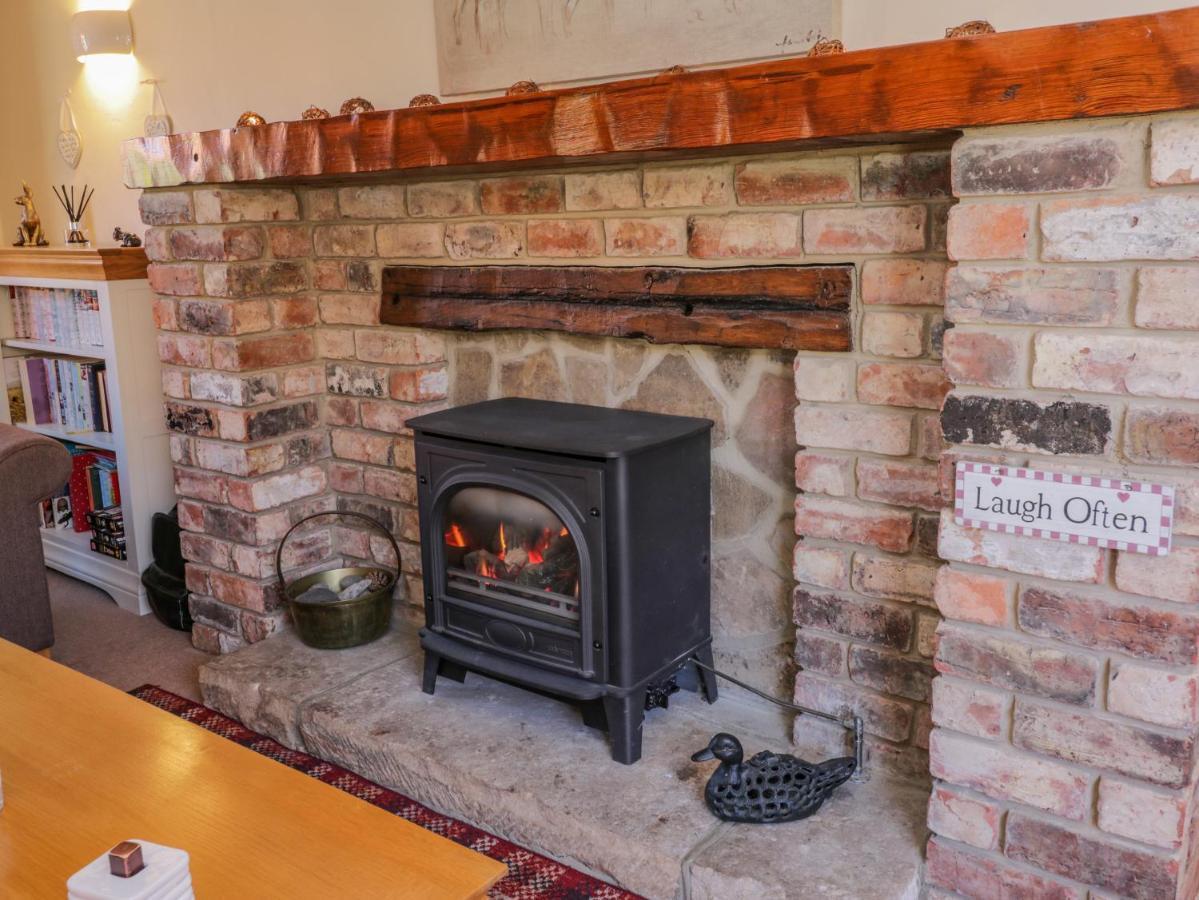Danby Cottage Whitby Ngoại thất bức ảnh