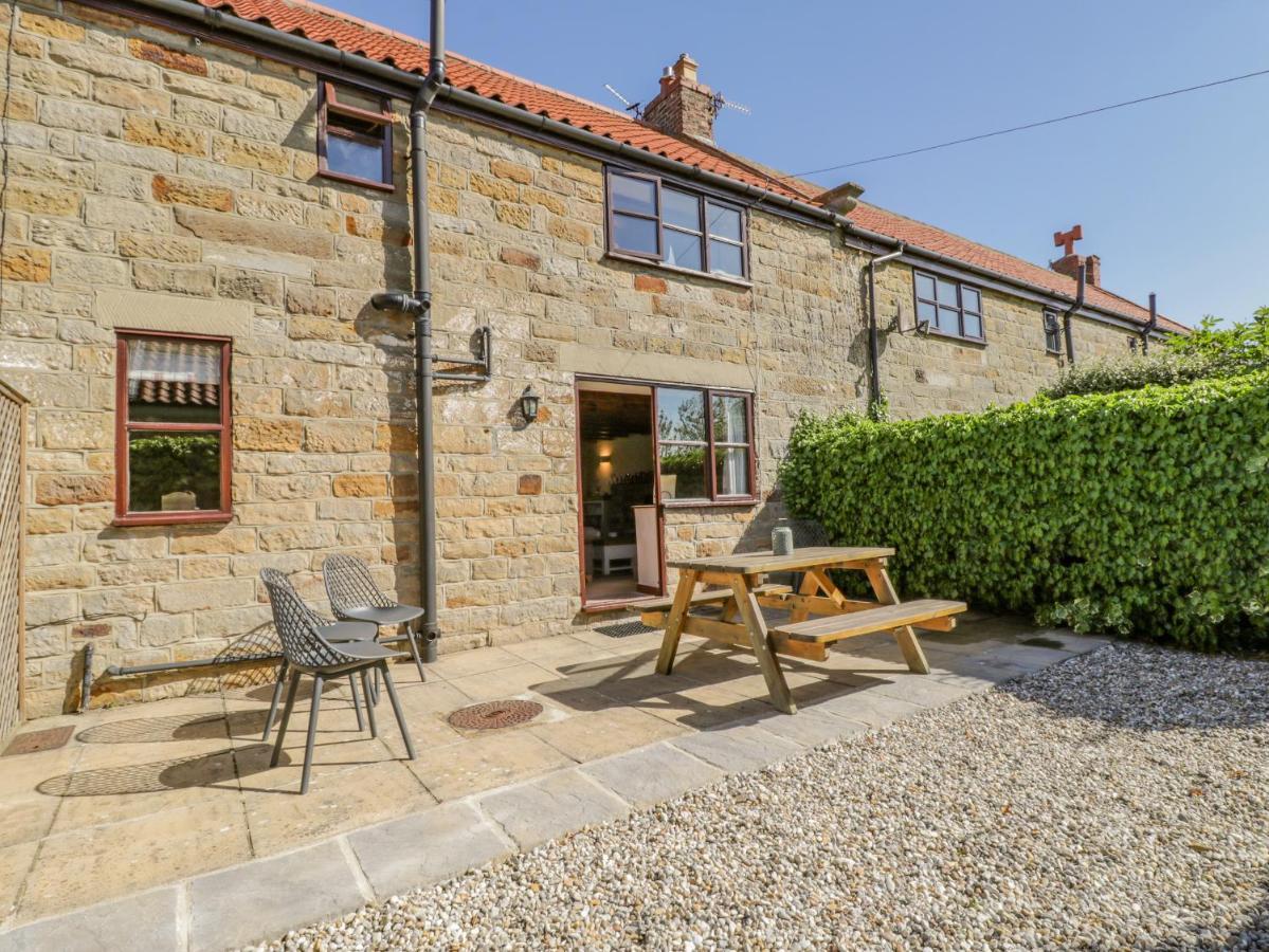 Danby Cottage Whitby Ngoại thất bức ảnh