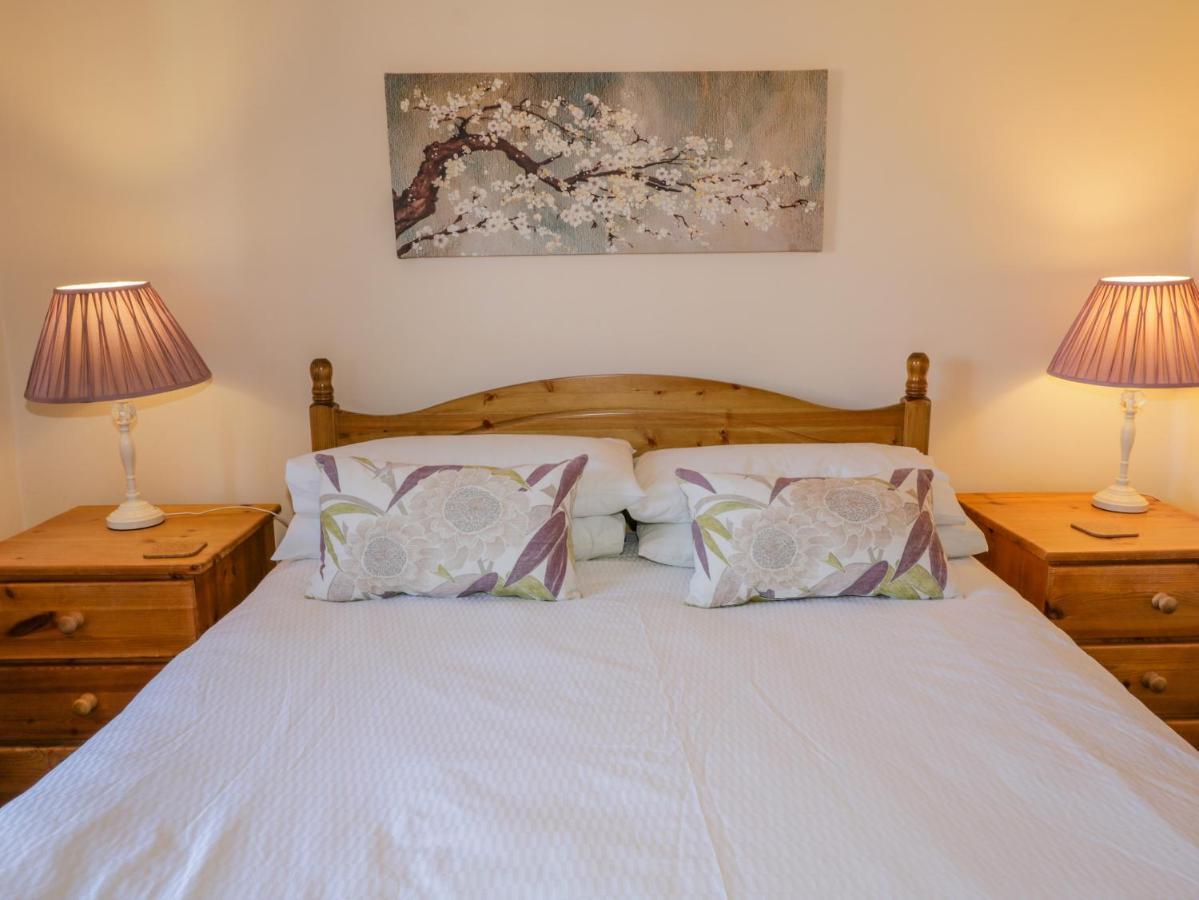 Danby Cottage Whitby Ngoại thất bức ảnh