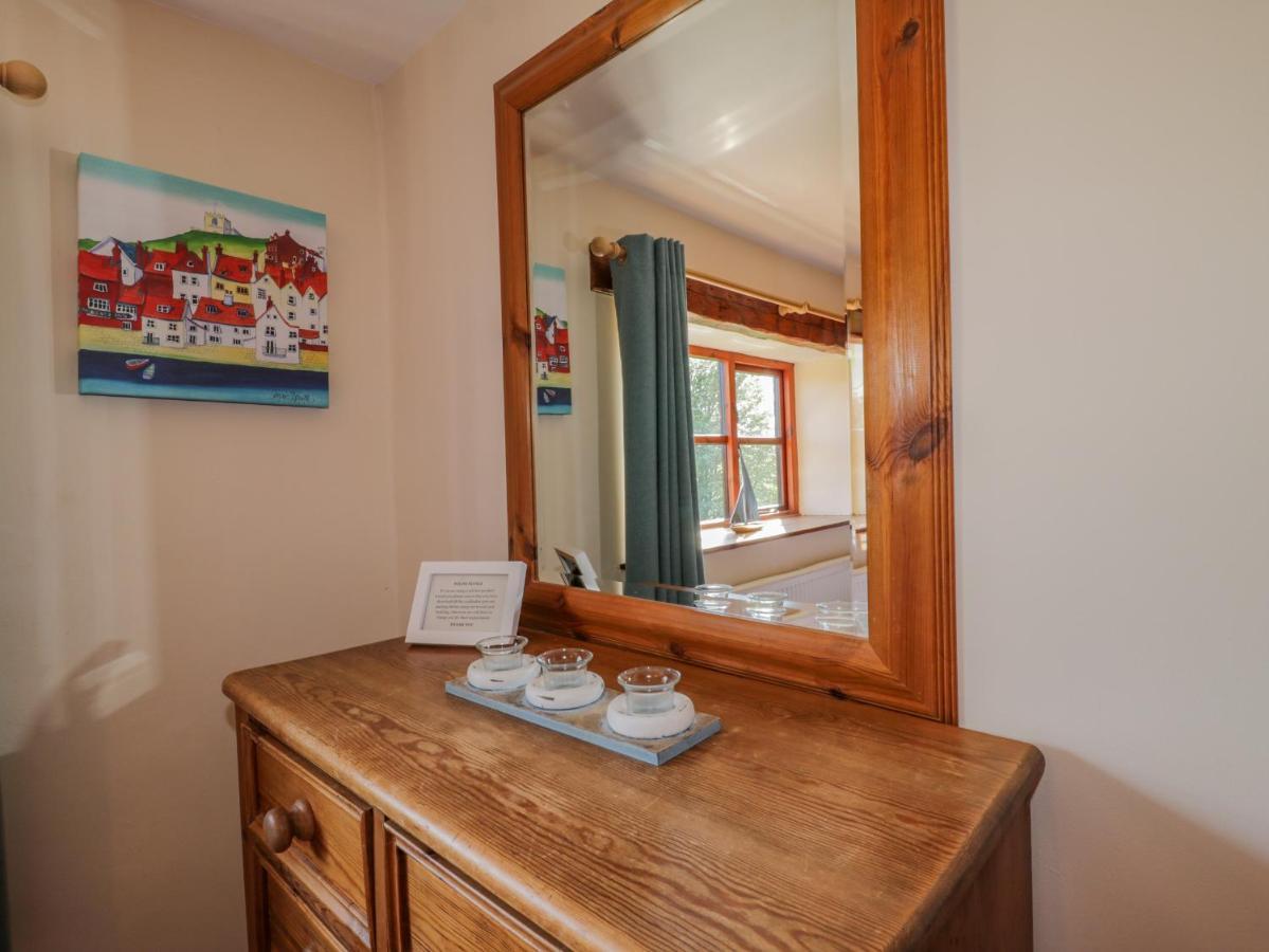 Danby Cottage Whitby Ngoại thất bức ảnh